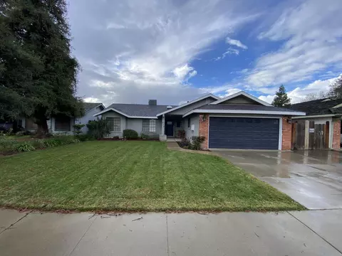 419 Parkview Ct, Tulare, CA 93274