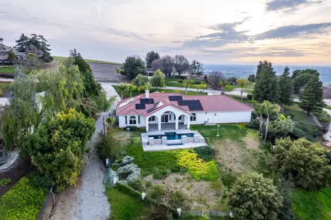 View/Area - 187 High Sierra Dr, Exeter, CA 93221 photo 5 of 12