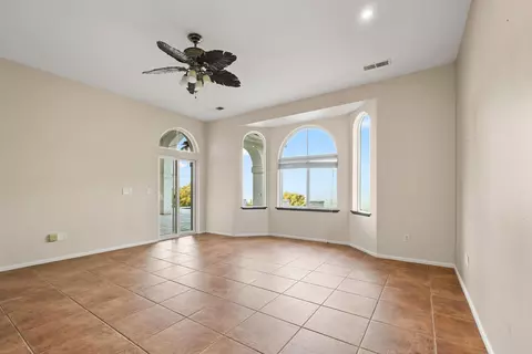 Living - 187 High Sierra Dr, Exeter, CA 93221 photo 3 of 3