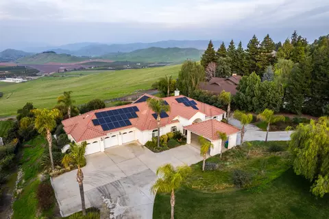 View/Area - 187 High Sierra Dr, Exeter, CA 93221 photo 2 of 12