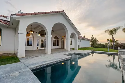 Exterior - 187 High Sierra Dr, Exeter, CA 93221 photo 14 of 14