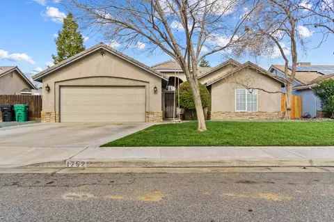 1752 Julieann Ave, Porterville, CA 93257