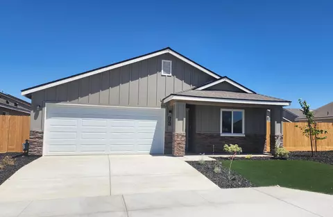 30764 Crestline Rd, Visalia, CA 93291