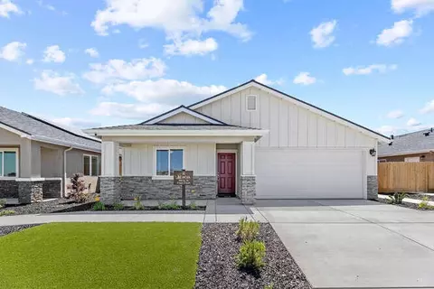 30738 Crestline Rd, Visalia, CA 93291