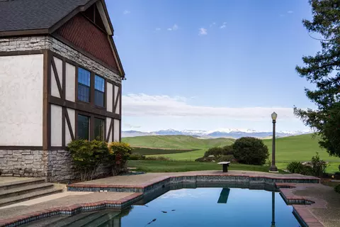 Exterior - 18301 Rd 256, Strathmore, CA 93267 photo 7 of 17