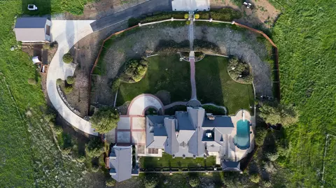 View/Area - 18301 Rd 256, Strathmore, CA 93267 photo 12 of 12