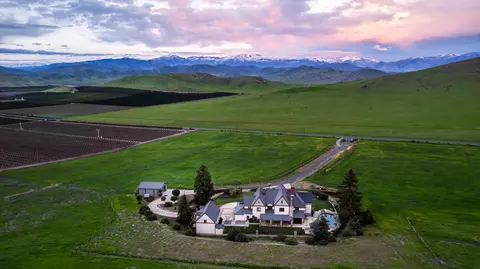View/Area - 18301 Rd 256, Strathmore, CA 93267 photo 11 of 12