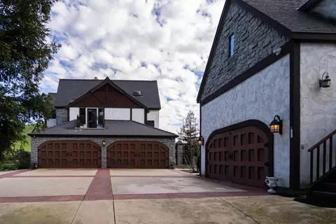 Exterior - 18301 Rd 256, Strathmore, CA 93267 photo 16 of 17