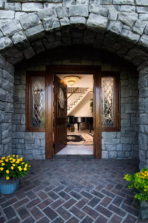Entry Way - 18301 Rd 256, Strathmore, CA 93267 photo 1 of 3