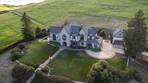 View/Area - 18301 Rd 256, Strathmore, CA 93267 photo 10 of 12