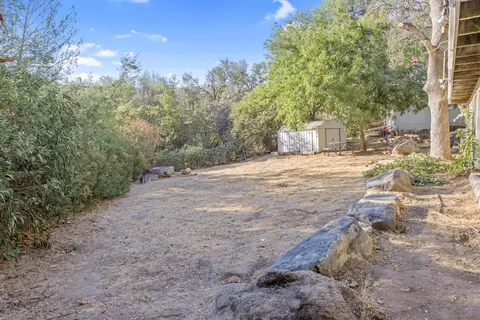 Exterior - 43662 Washburn Dr, Three Rivers, CA 93271 photo 15 of 15