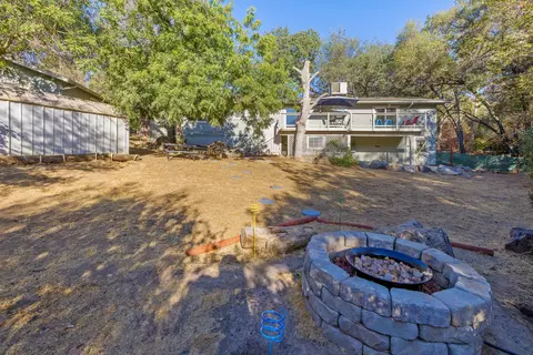 View/Area - 43662 Washburn Dr, Three Rivers, CA 93271 photo 2 of 2