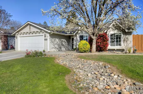 1312 S Anthony St, Visalia, CA 93277