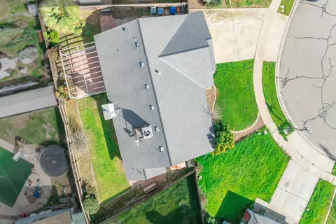 2139 S Conyer Ct, Visalia, CA 93277 photo 29