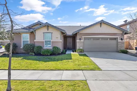 1349 W Burgundy Ct, Hanford, CA 93230