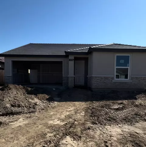 2236 S Edison St, Visalia, CA 93292 photo 2