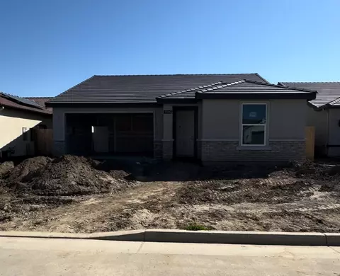2236 S Edison St, Visalia, CA 93292