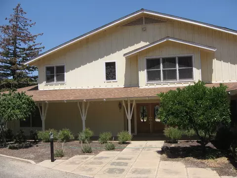 Exterior - 41425 E Mynatt Dr, Three Rivers, CA 93271 photo 2 of 14