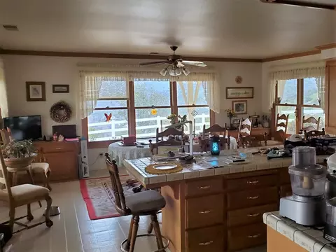 Kitchen - 41425 E Mynatt Dr, Three Rivers, CA 93271 photo 2 of 9