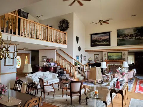 Living - 41425 E Mynatt Dr, Three Rivers, CA 93271 photo 3 of 4