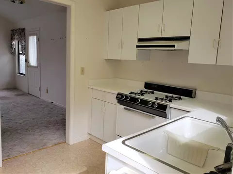 Kitchen - 41425 E Mynatt Dr, Three Rivers, CA 93271 photo 9 of 9
