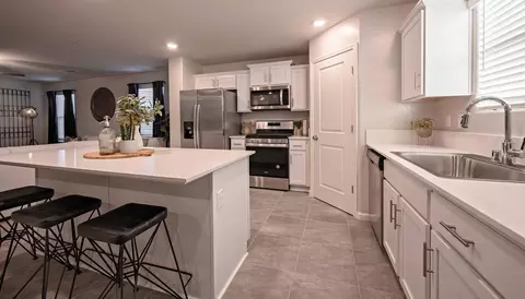 1028 E Cameron Ave #1122, Visalia, CA 93292 photo 3