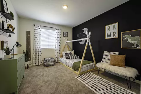 Bedroom - 1048 E Cameron Ave #1124, Visalia, CA 93292 photo 7 of 9