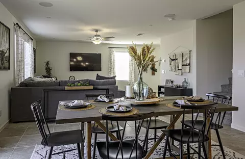 Dining - 1048 E Cameron Ave #1124, Visalia, CA 93292 photo 2 of 2