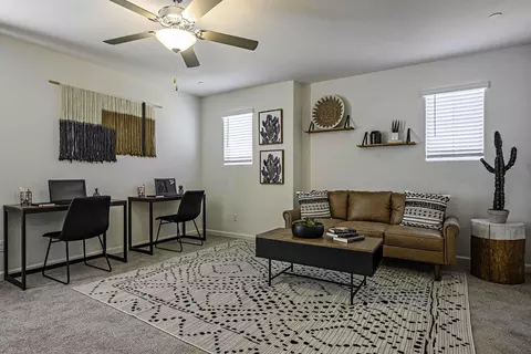 Living - 1048 E Cameron Ave #1124, Visalia, CA 93292 photo 5 of 5