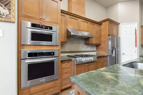 Kitchen - 3102 Burl Ave, Clovis, CA 93611 photo 2 of 5