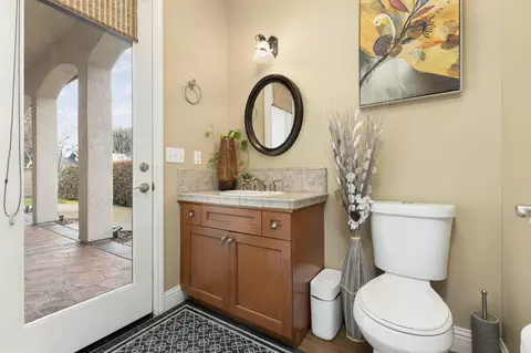 Bath - 3102 Burl Ave, Clovis, CA 93611 photo 1 of 4