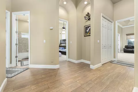 Entry Way - 3102 Burl Ave, Clovis, CA 93611 photo 2 of 2