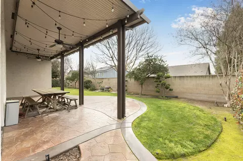 Exterior - 3102 Burl Ave, Clovis, CA 93611 photo 6 of 8