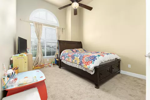 Bedroom - 3102 Burl Ave, Clovis, CA 93611 photo 4 of 5