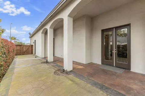 Exterior - 3102 Burl Ave, Clovis, CA 93611 photo 7 of 8
