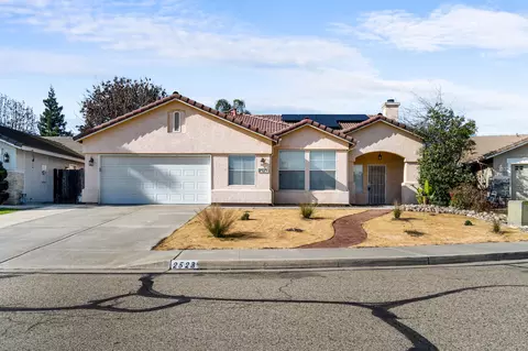 2523 S Aspen St, Visalia, CA 93277
