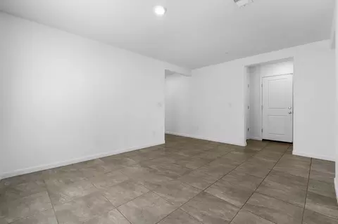 Other - 320 E Porter Ave, Visalia, CA 93291 photo 3 of 18