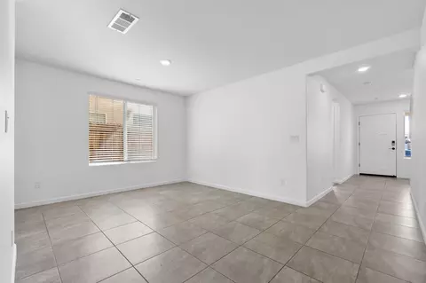 Other - 320 E Porter Ave, Visalia, CA 93291 photo 2 of 18