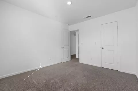 Bedroom - 320 E Porter Ave, Visalia, CA 93291 photo 1 of 2
