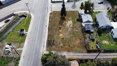 1965 Mccall Ave, Selma, CA 93662