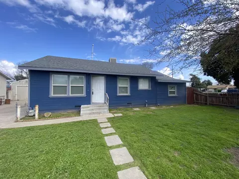1306 N Rinaldi St, Visalia, CA 93291