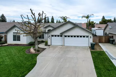 3824 E Stapp Ct, Visalia, CA 93292