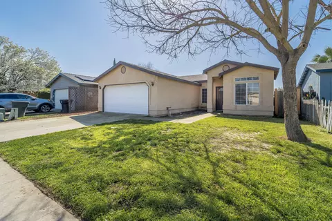 651 Lemonwood Ave, Tulare, CA 93274