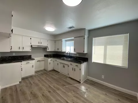 419 Klindera Ave, Tipton, CA 93272 photo 5