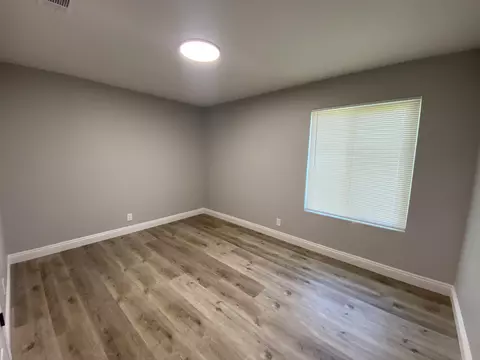 419 Klindera Ave, Tipton, CA 93272 photo 8