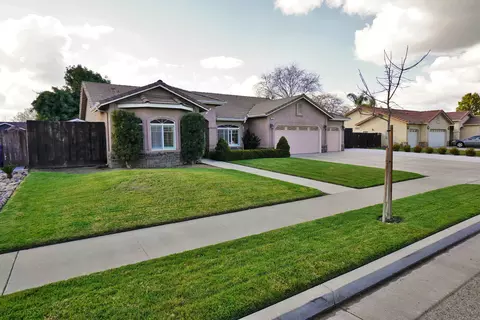 Exterior - 1327 Mission Dr, Lemoore, CA 93245 photo 2 of 29