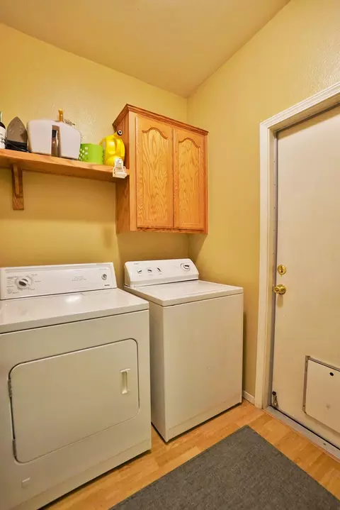 Other - 1327 Mission Dr, Lemoore, CA 93245 photo 4 of 7