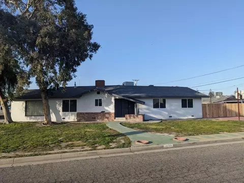 1629 E Cardoza Ave, Tulare, CA 93274