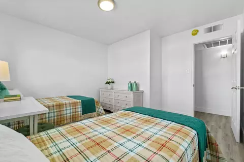 Bedroom - 161 W Spring Ln, Lemoore, CA 93245 photo 2 of 5