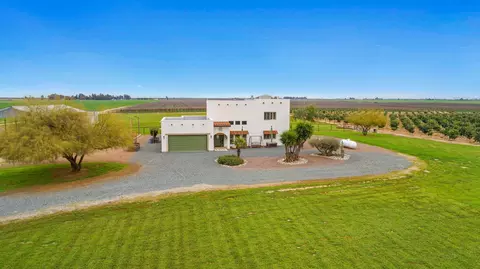 6598 Road 224, Terra Bella, CA 93270